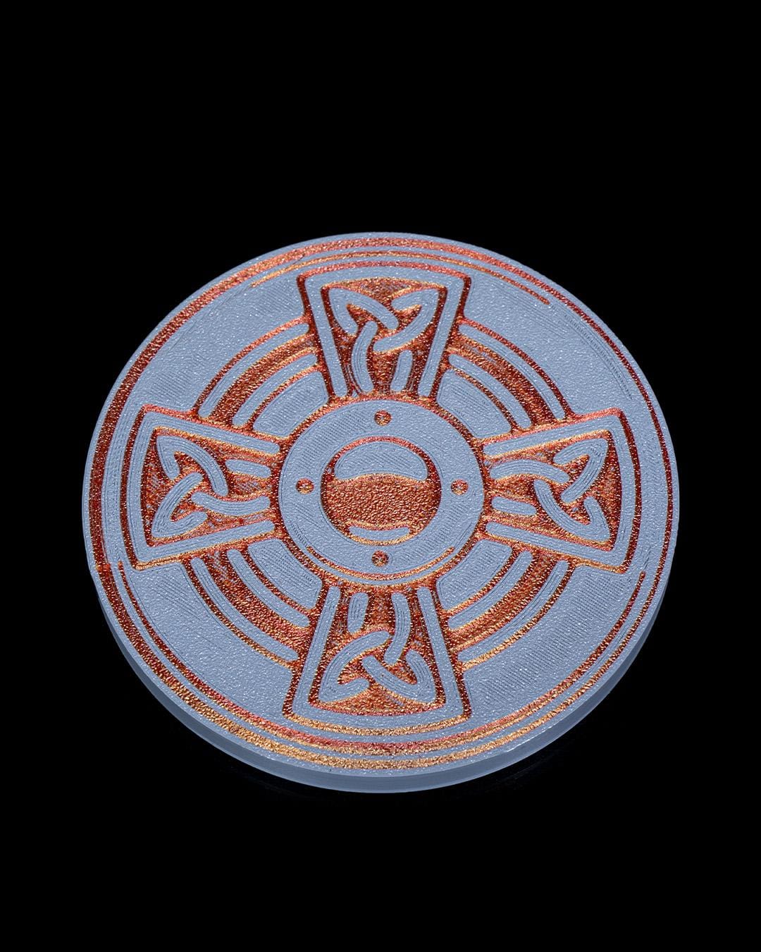 Dragon Drink Coasters complete with 2 dragons designed to hold them. Fun coasters for dungeon and dragons fans.