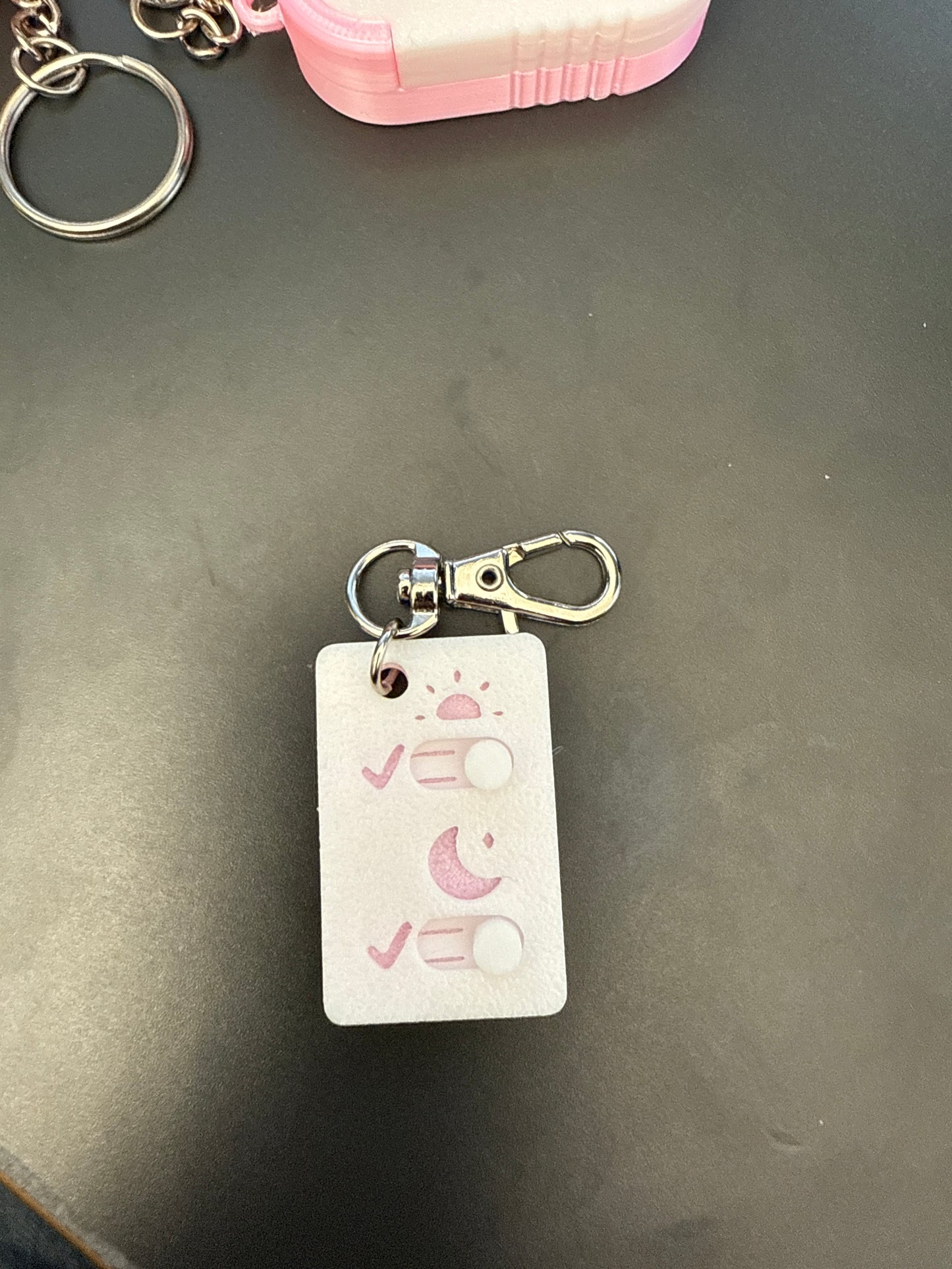 Pill reminder keyring
