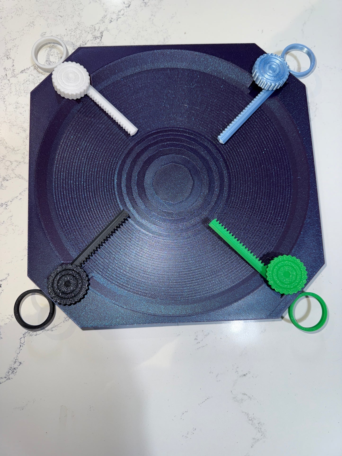 Spinning Battle top game, for up to 4 players