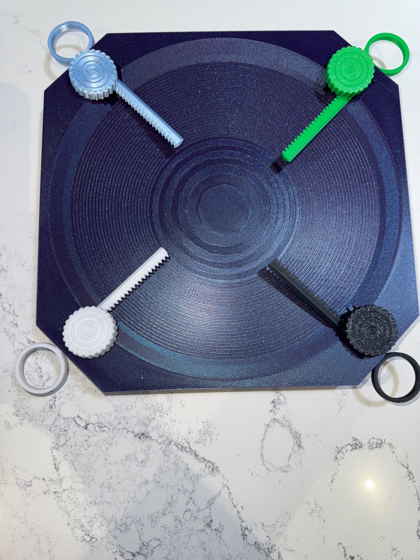 Spinning Battle top game, for up to 4 players