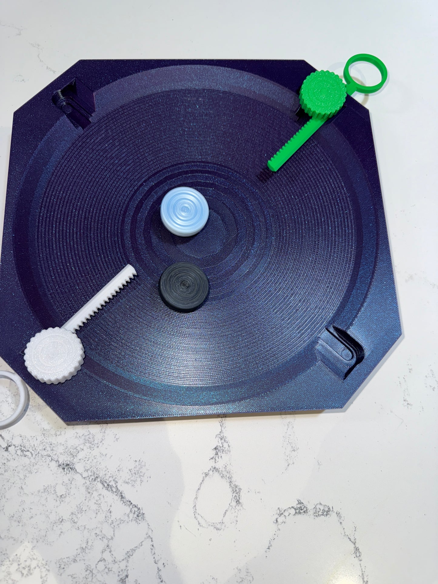 Spinning Battle top game, for up to 4 players
