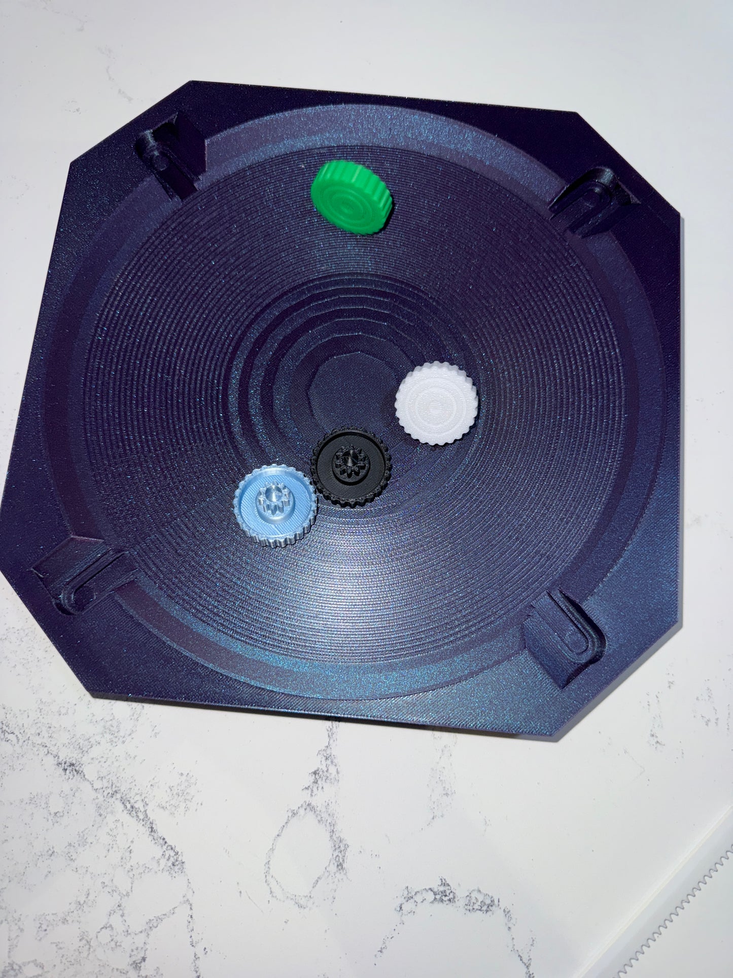 Spinning Battle top game, for up to 4 players