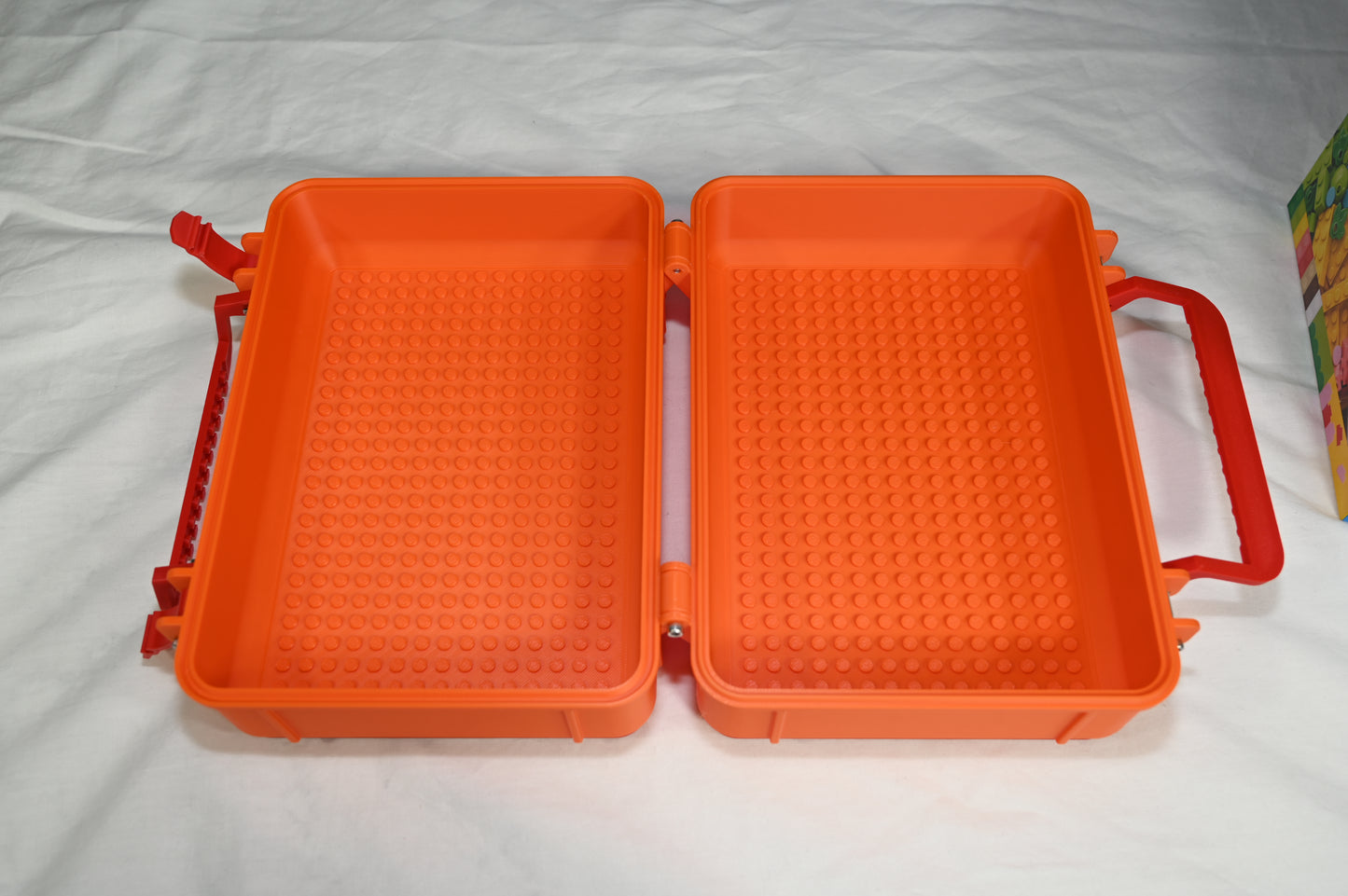 Building block portable carry case / play case. Lego compatible. Kids building block carry case turns into base for new creations