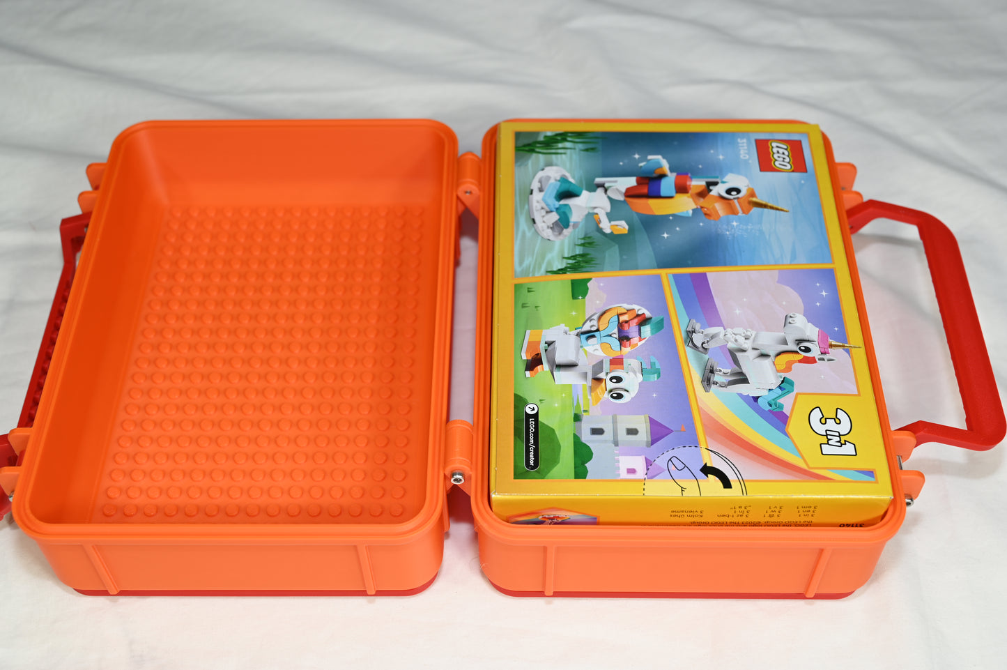 Building block portable carry case / play case. Lego compatible. Kids building block carry case turns into base for new creations
