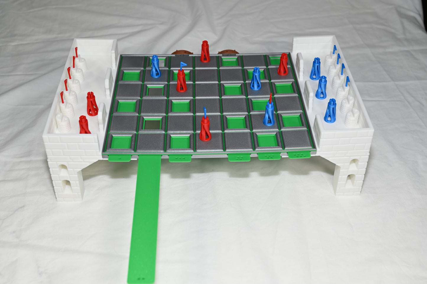 Castle capture desktop game / board game