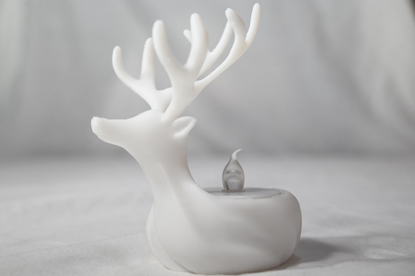 Christmas Reindeer Candle Light (Not for naked flame candle - Only use battery tea lights!) - Is Supplied with 1 x battery tealight
