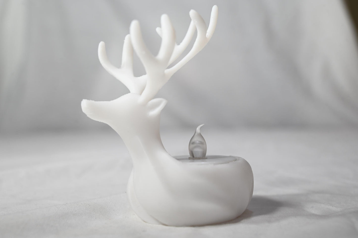 Christmas Reindeer Candle Light (Not for naked flame candle - Only use battery tea lights!) - Is Supplied with 1 x battery tealight