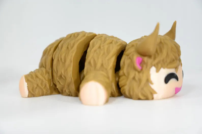 Articulated Highland Cow desk toy