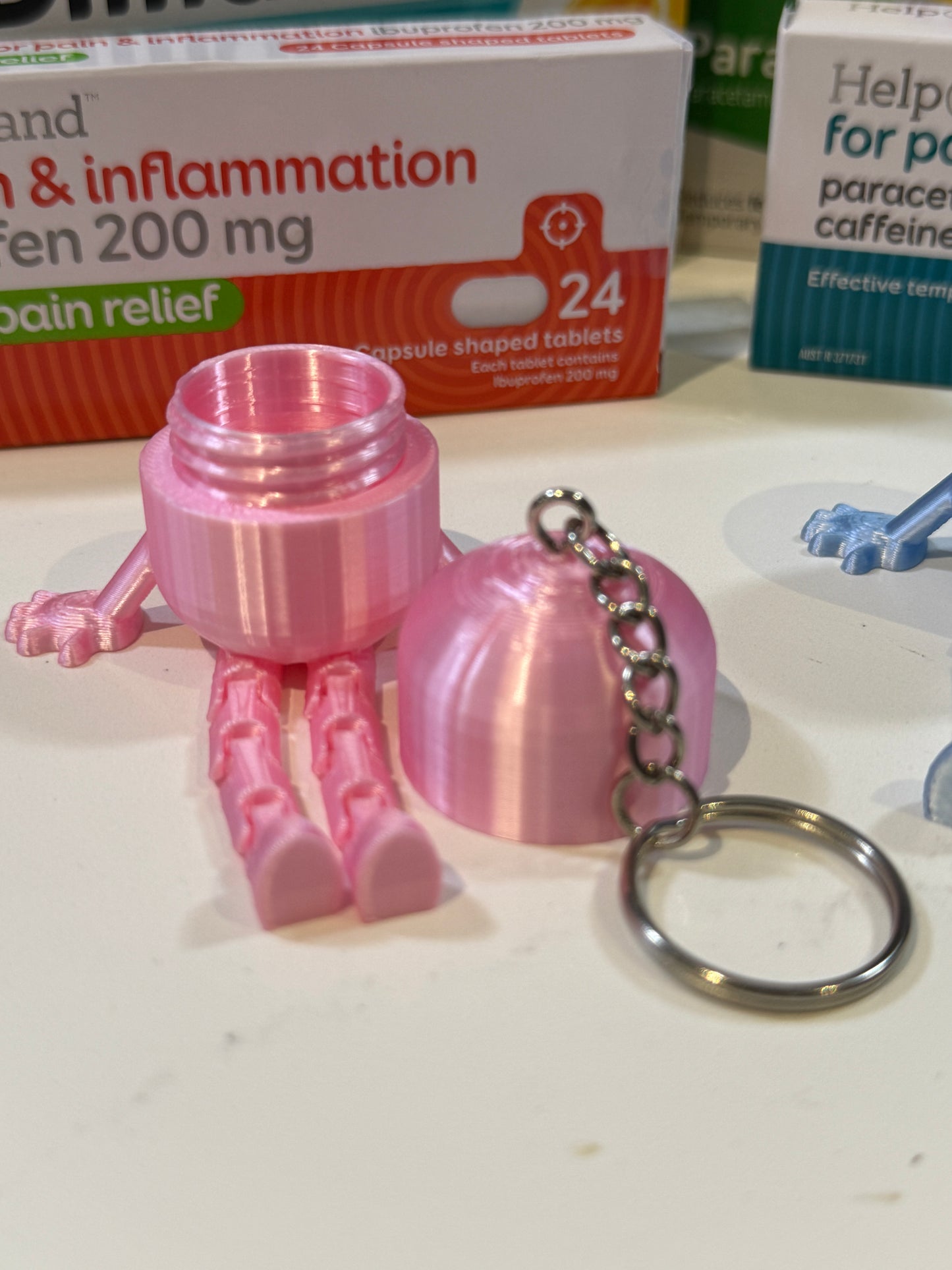 Flexi pill keyring