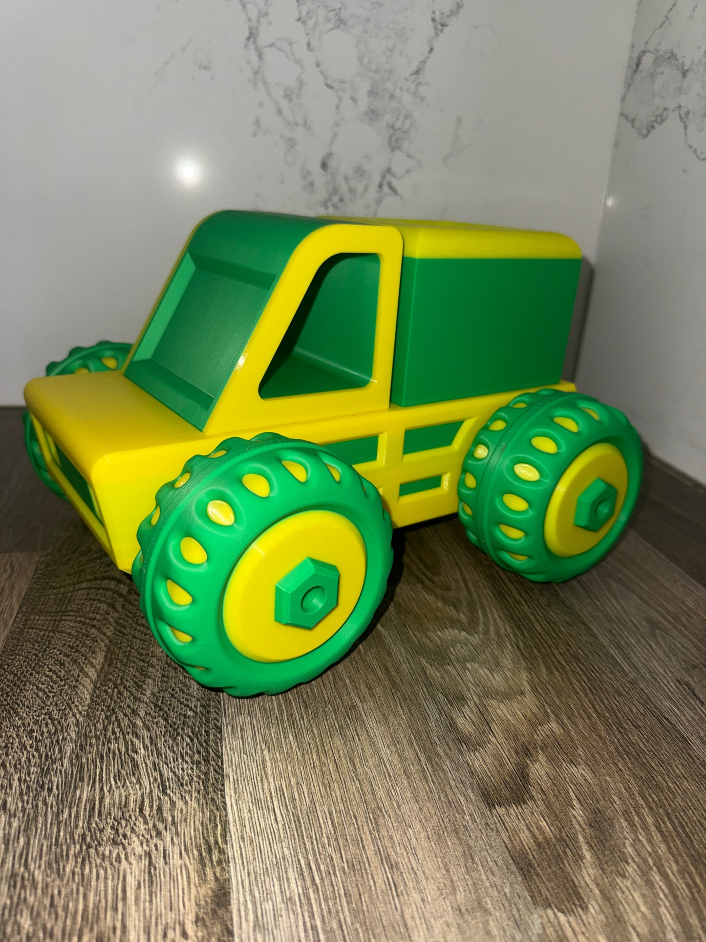 Mega toy truck
