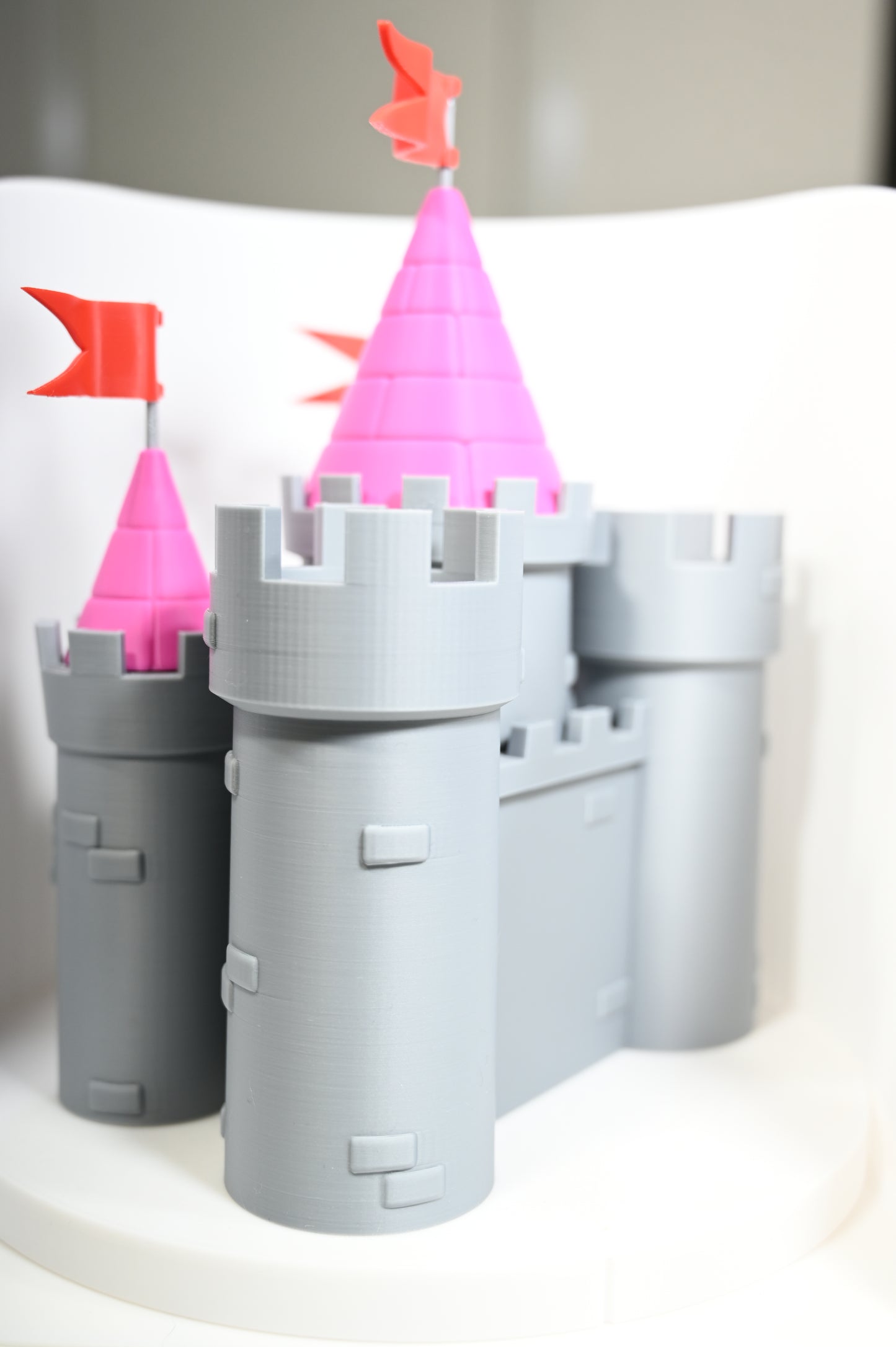 Princess castle - Fantasy castle, this is the only place your pricess is safe from those dragons!