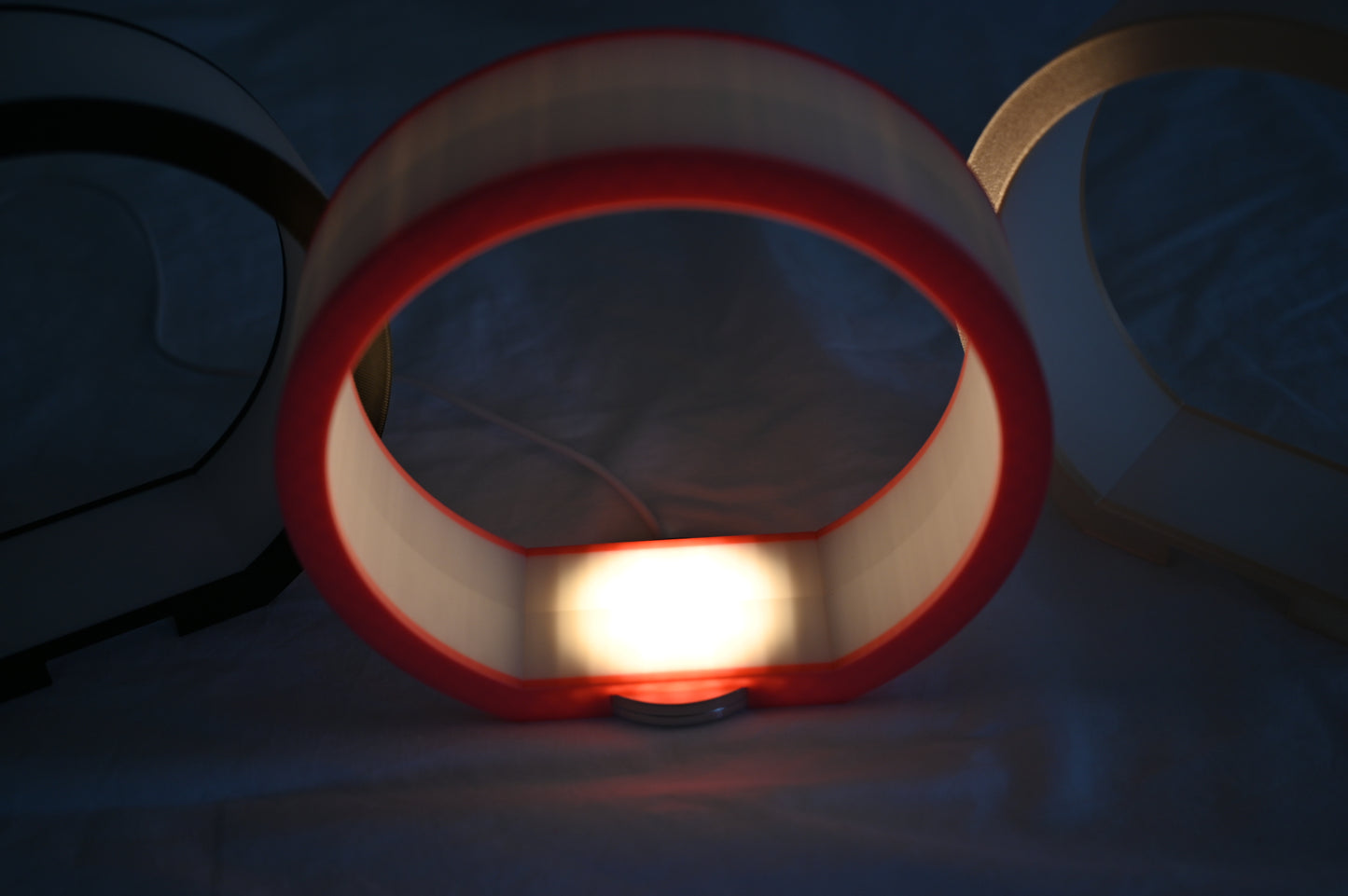 Round stylish diffuser lamp