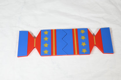 Gift Card Christmas Cracker. Gift card holder for Christmas giving. Christmas present gift card holder