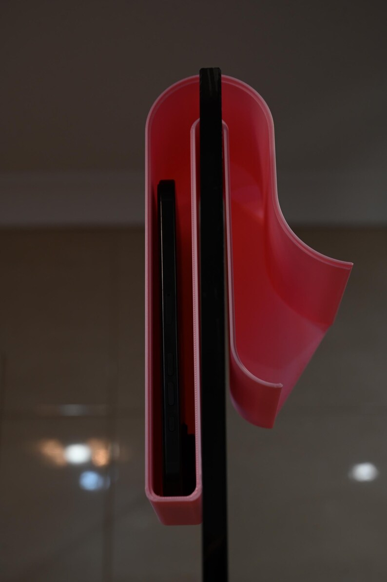 Phone shower amplifier